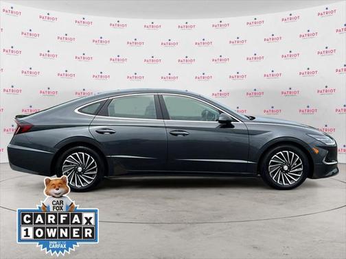 2022 Hyundai SONATA Hybrid Limited