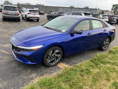2025 Hyundai ELANTRA Sport