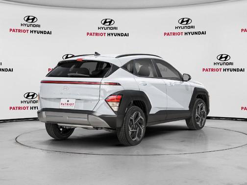 Atlas White 2027 Hyundai KONA SEL Premium