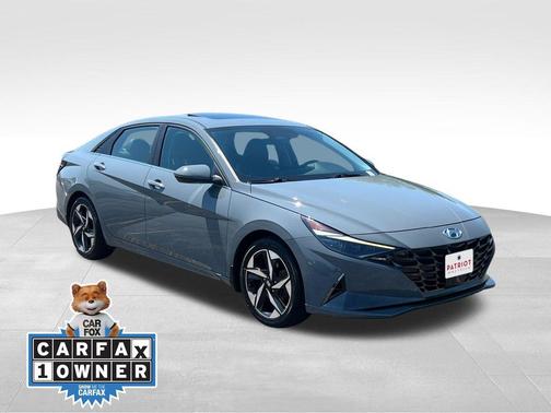 2022 Hyundai ELANTRA Limited
