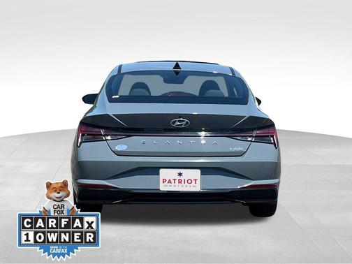 2022 Hyundai ELANTRA Limited