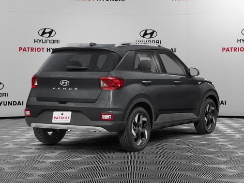 Onyx Black 2026 Hyundai VENUE SEL