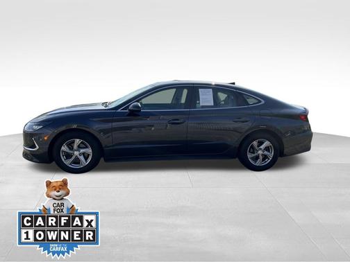 2022 Hyundai SONATA SE
