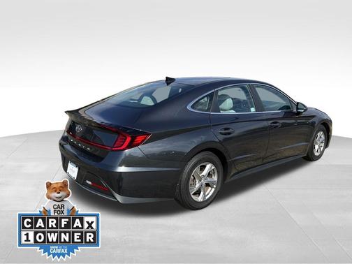 2022 Hyundai SONATA SE