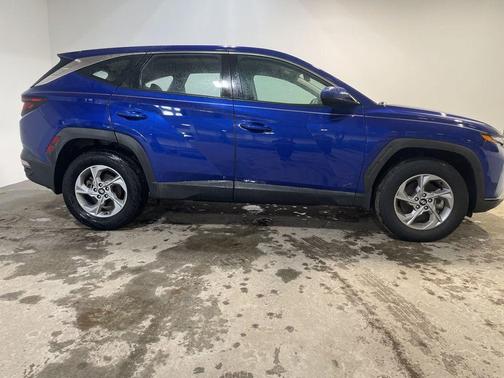 2023 Hyundai TUCSON SE