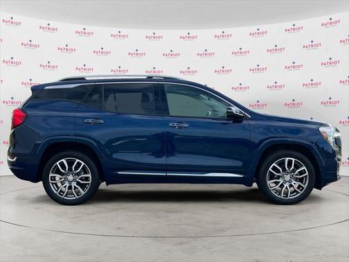 2022 GMC Terrain Denali