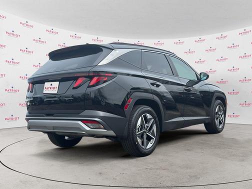 Phantom Black 2025 Hyundai TUCSON SEL