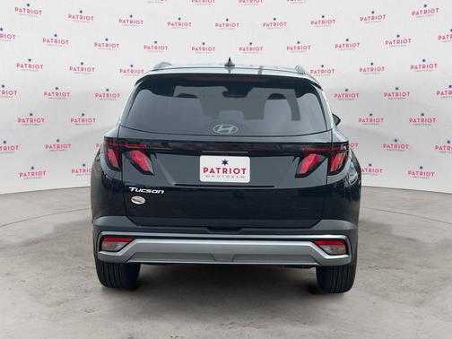 Phantom Black 2025 Hyundai TUCSON SEL