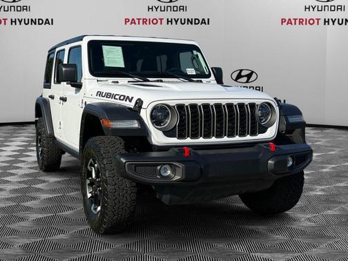 Bright White Clearcoat 2025 Jeep Wrangler Rubicon