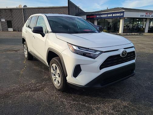 2024 Toyota RAV4 LE
