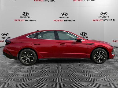 Ultimate red 2025 Hyundai SONATA SEL