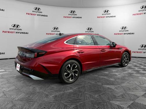 Ultimate red 2025 Hyundai SONATA SEL