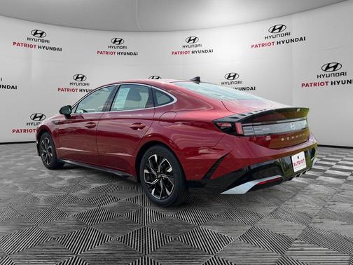 Ultimate red 2025 Hyundai SONATA SEL