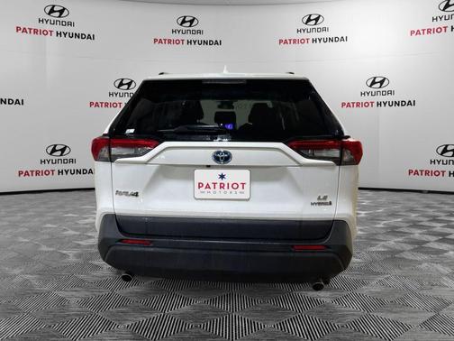 2024 Toyota RAV4 Hybrid LE