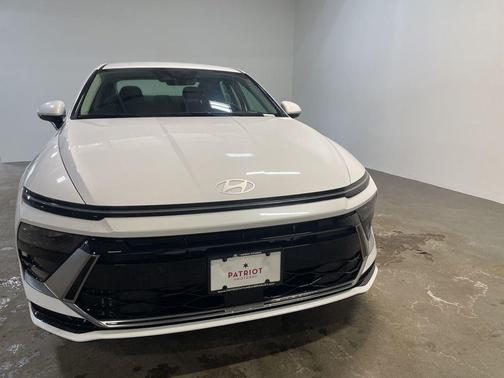 2026 Hyundai SONATA SEL