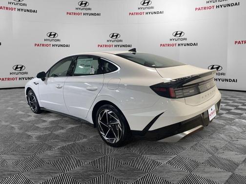 2026 Hyundai SONATA SEL