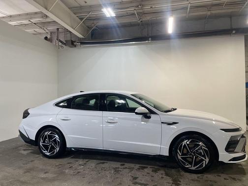 2026 Hyundai SONATA SEL