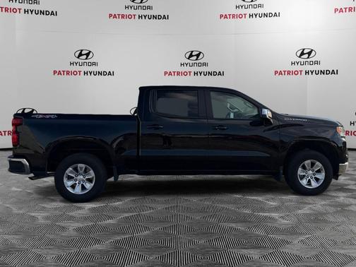Black 2025 Chevrolet Silverado 1500 LT