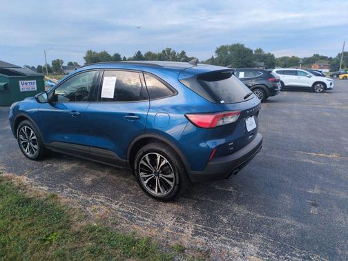 2022 Ford Escape SE