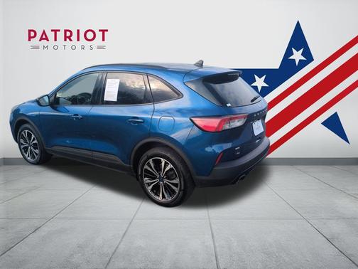 2022 Ford Escape SE