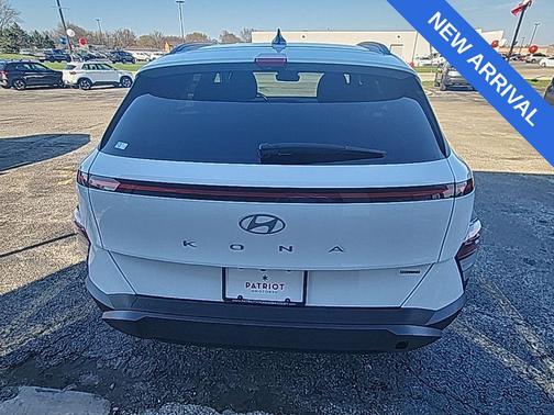 2025 Hyundai KONA SEL