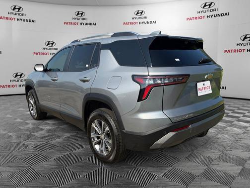 Sterling Gray Metallic 2025 Chevrolet Equinox 1LT