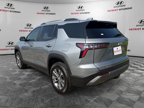 Sterling Gray Metallic 2025 Chevrolet Equinox 1LT