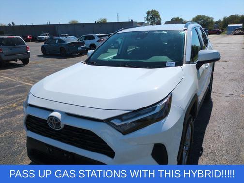 2024 Toyota RAV4 Hybrid LE