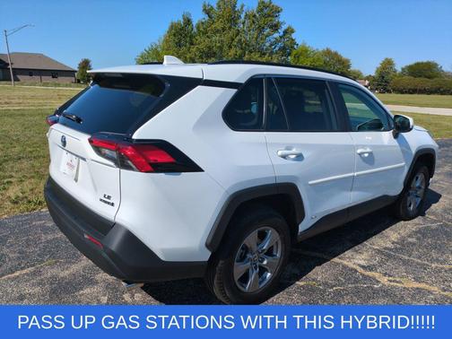 2024 Toyota RAV4 Hybrid LE