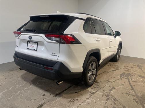 2024 Toyota RAV4 Hybrid LE
