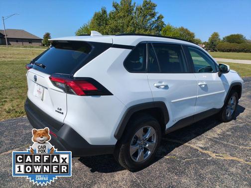 2024 Toyota RAV4 Hybrid LE