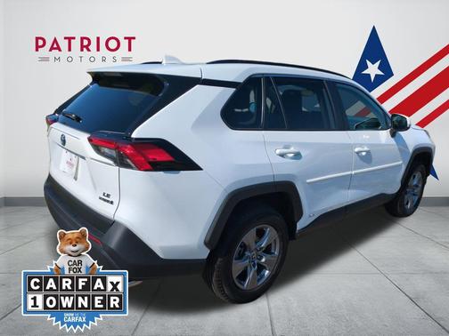 2024 Toyota RAV4 Hybrid LE
