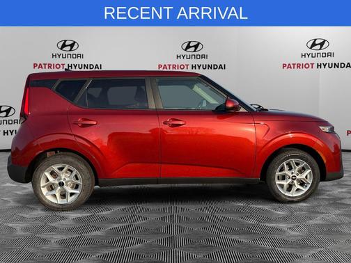 Mars Orange 2022 Kia Soul LX