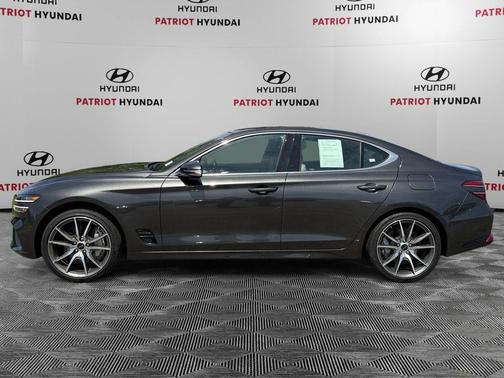 Makalu Gray 2025 Genesis G70 2.5T AWD