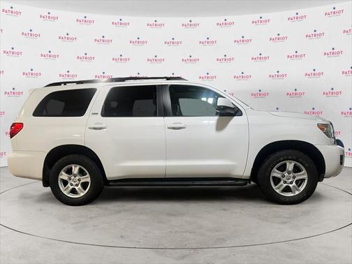 2015 Toyota Sequoia SR5
