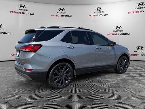 Sterling Gray Metallic 2023 Chevrolet Equinox FWD RS