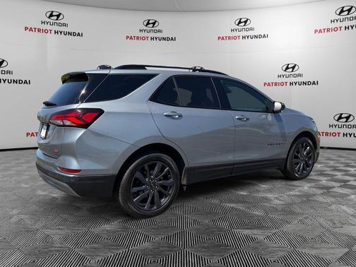 Sterling Gray Metallic 2023 Chevrolet Equinox FWD RS