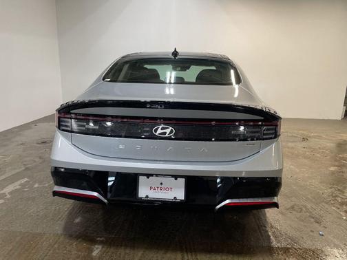 2026 Hyundai SONATA Hybrid SE