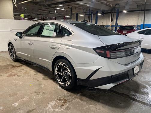 2026 Hyundai SONATA SEL