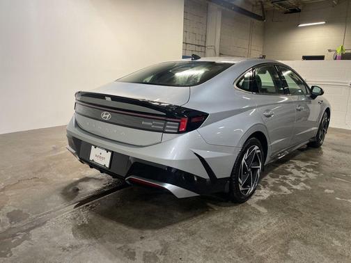 2026 Hyundai SONATA SEL