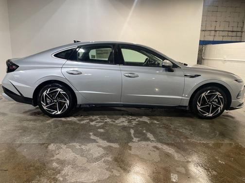 2026 Hyundai SONATA SEL