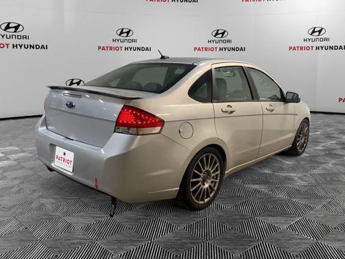 2010 Ford Focus SES