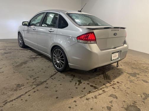 2010 Ford Focus SES