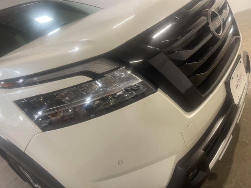 2023 Nissan Pathfinder SL 4WD