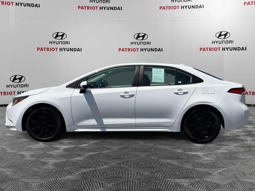 Super White 2021 Toyota Corolla LE