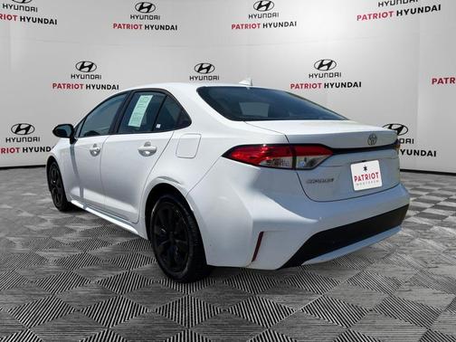 Super White 2021 Toyota Corolla LE