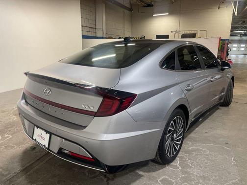 2021 Hyundai SONATA Limited 2.0T