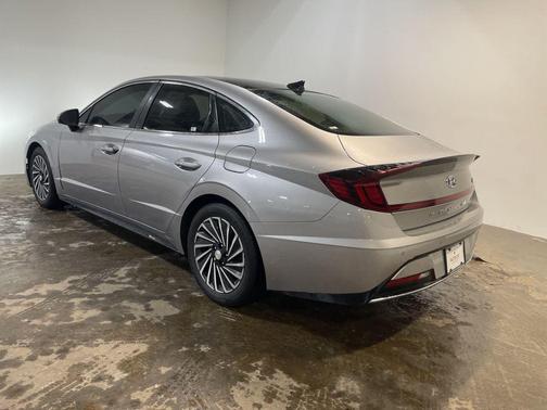 2021 Hyundai SONATA Limited 2.0T