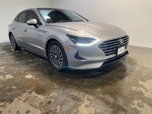 2021 Hyundai SONATA Limited 2.0T