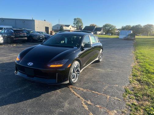 2025 Hyundai IONIQ 6 SEL